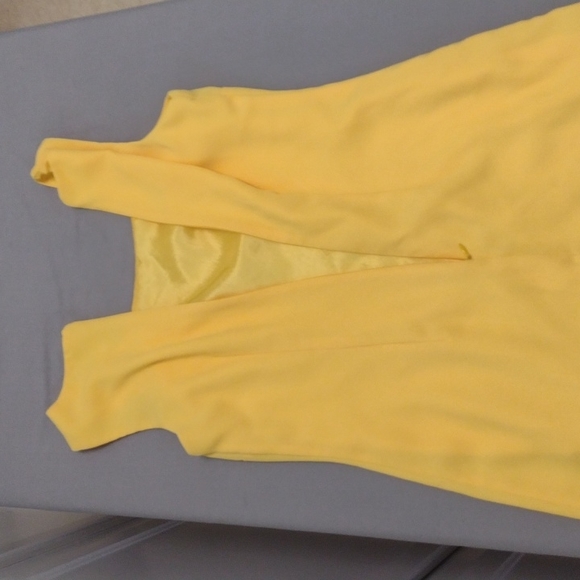 Caren Desiree Company Women's Canary Yellow Dress* Size 6* Excellent Used Cond* - Picture 5 of 6